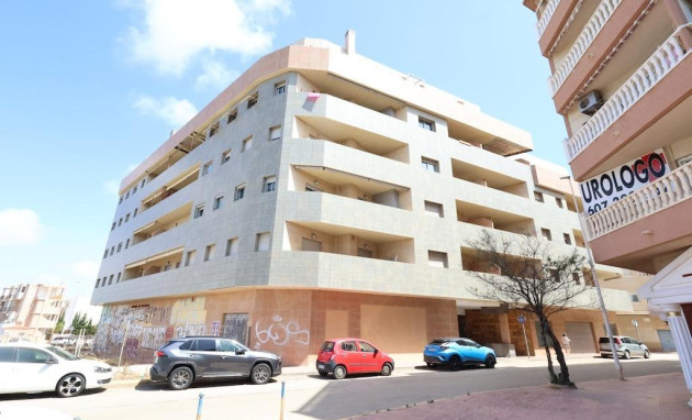 Resale - Apartment - Torrevieja - La Mata pueblo