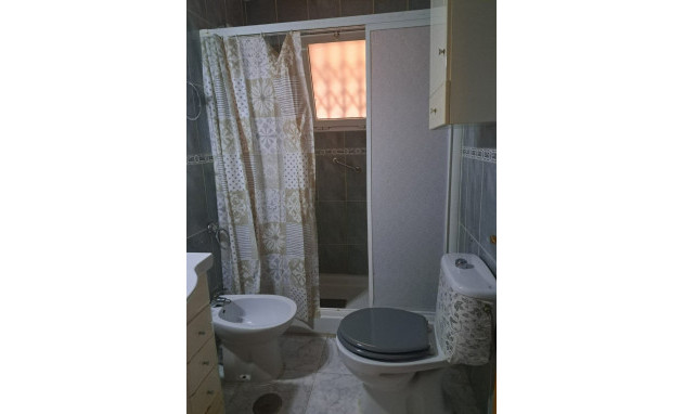 Herverkoop - Apartment - Torrevieja - Playa del Cura