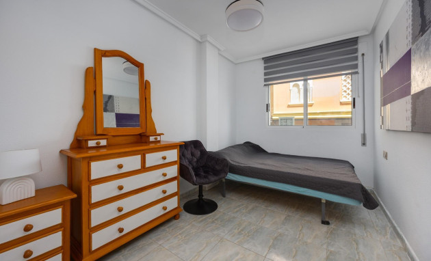Herverkoop - Apartment - Torrevieja - Playa del cura