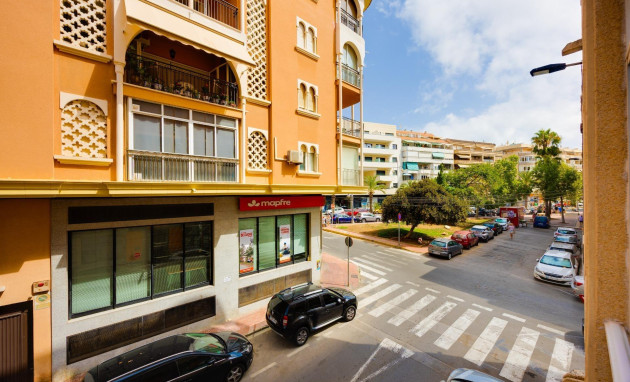 Herverkoop - Apartment - Torrevieja - Playa del cura