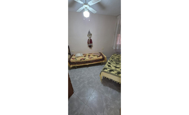 Herverkoop - Apartment - Torrevieja - Playa de los Naufragos