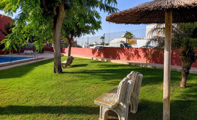 Revente - Bungalow - Rez-de-chaussée - Orihuela Costa - Los Altos