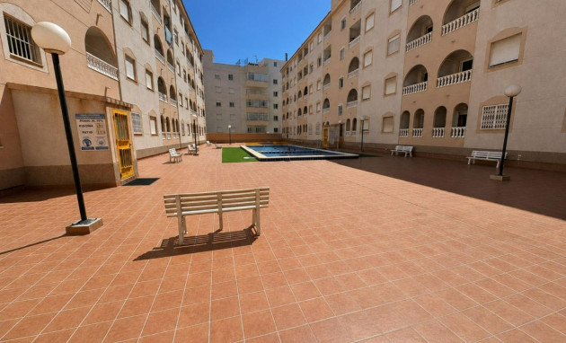 Revente - Apartment - Torrevieja - Centro
