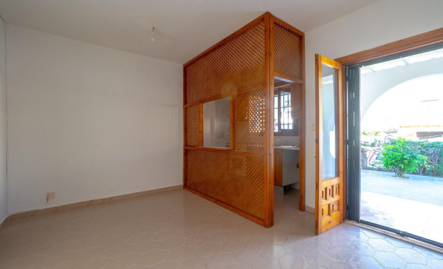 Revente - Bungalow - Rez-de-chaussée - Torrevieja - La Siesta - El Salado - Torreta