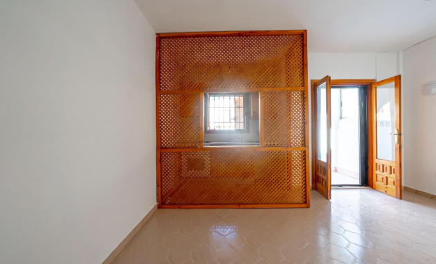 Revente - Bungalow - Rez-de-chaussée - Torrevieja - La Siesta - El Salado - Torreta