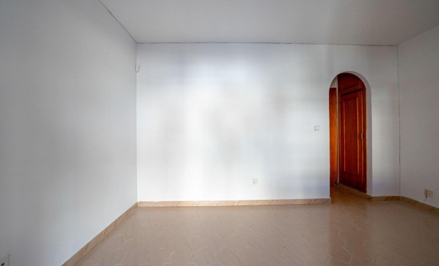 Revente - Bungalow - Rez-de-chaussée - Torrevieja - La Siesta - El Salado - Torreta