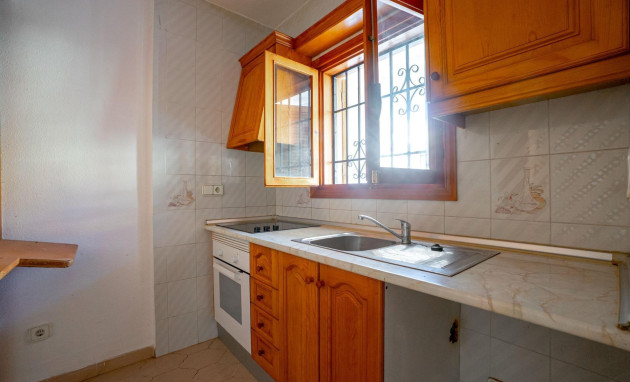 Revente - Bungalow - Rez-de-chaussée - Torrevieja - La Siesta - El Salado - Torreta