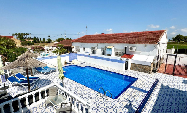 Herverkoop - Villa - Dolores - Comunidad valenciana