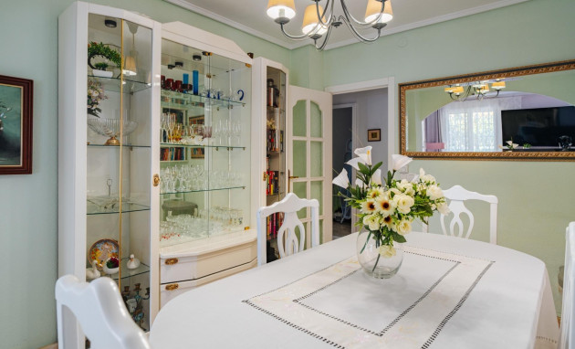 Herverkoop - Villa - Torrevieja - Los Frutales