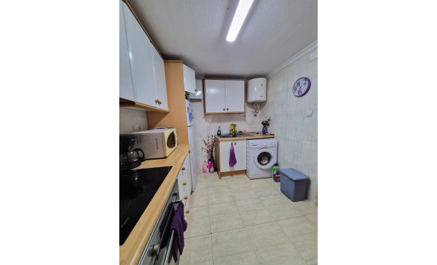 Herverkoop - Apartment - Torrevieja - Estacion de autobuses