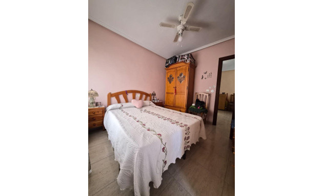 Herverkoop - Apartment - Torrevieja - Estacion de autobuses