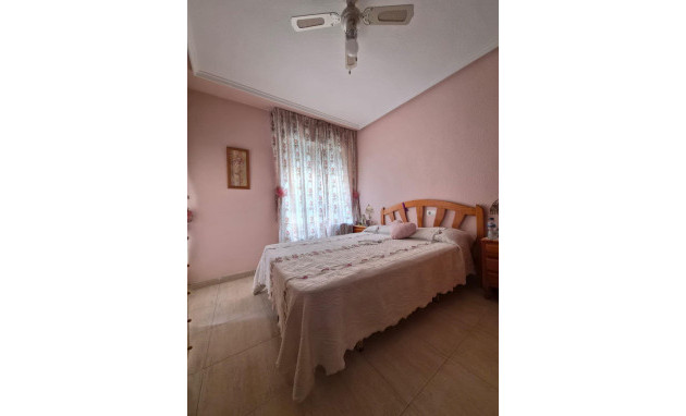 Herverkoop - Apartment - Torrevieja - Estacion de autobuses