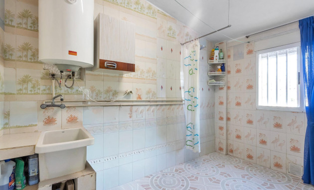 Herverkoop - Bungalow - Gelijkvloers - Torrevieja - Playa de los Naufragos