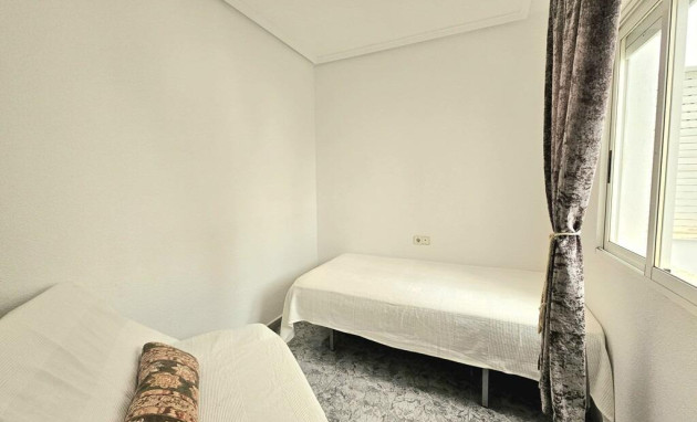 Herverkoop - Apartment - Torrevieja - Playa de los locos