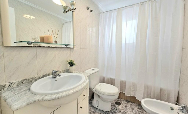Herverkoop - Apartment - Torrevieja - Playa de los locos