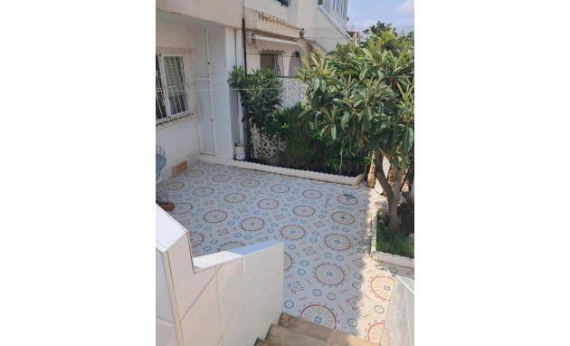 Herverkoop - Bungalow - Gelijkvloers - Torrevieja - Playa de los Naufragos