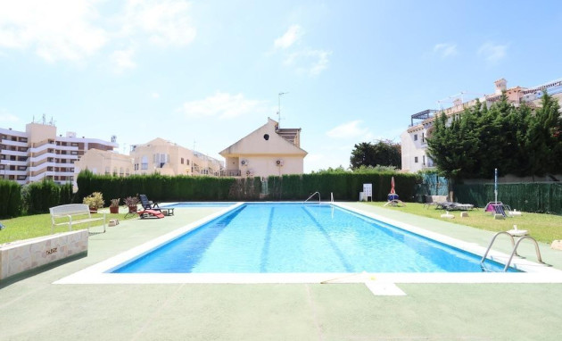 Herverkoop - Apartment - Orihuela Costa - La Zenia