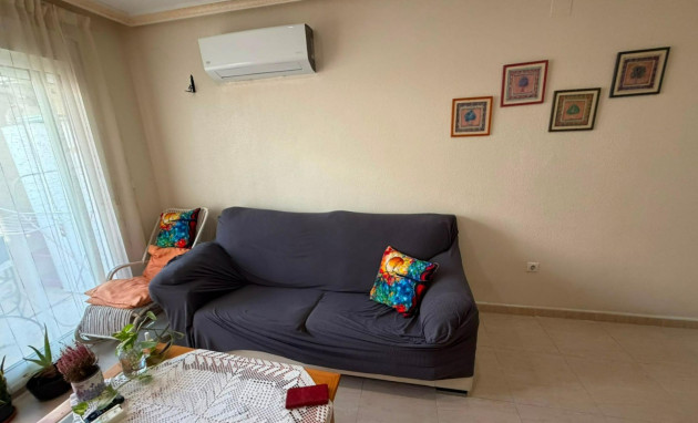 Herverkoop - Apartment - Torrevieja - Playa del Cura