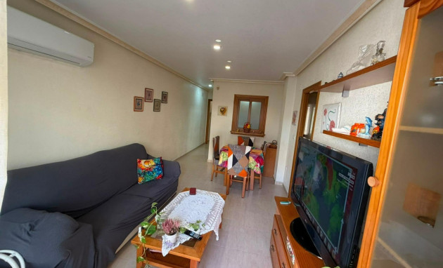 Herverkoop - Apartment - Torrevieja - Playa del Cura