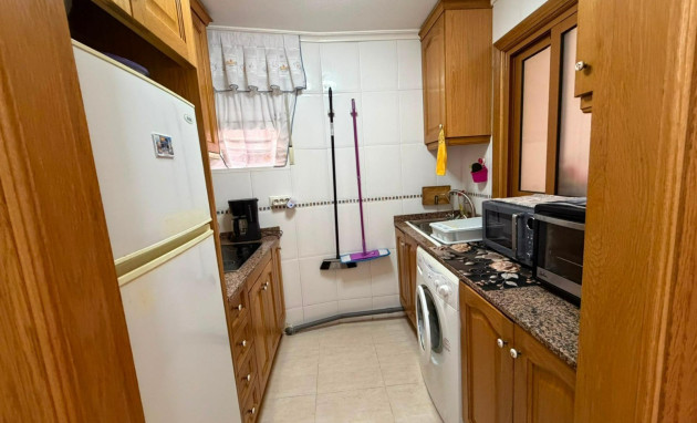 Herverkoop - Apartment - Torrevieja - Playa del Cura
