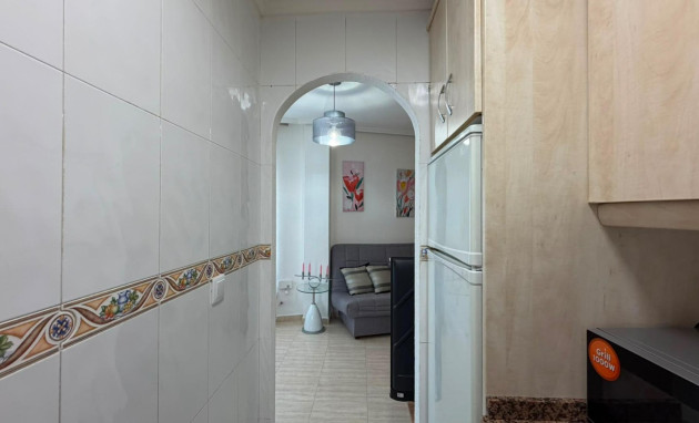 Herverkoop - Apartment - Torrevieja - Playa del Cura