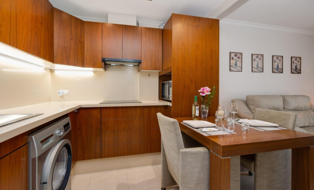 Herverkoop - Apartment - Torrevieja - Estacion de autobuses
