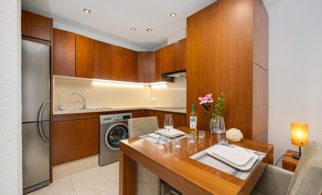 Herverkoop - Apartment - Torrevieja - Estacion de autobuses