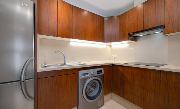 Herverkoop - Apartment - Torrevieja - Estacion de autobuses