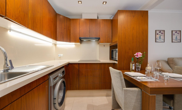 Herverkoop - Apartment - Torrevieja - Estacion de autobuses