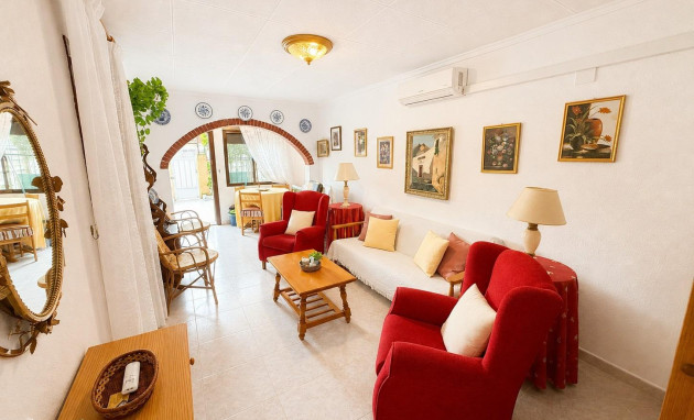 Herverkoop - Bungalow - Gelijkvloers - Torrevieja - La Siesta - El Salado - Torreta