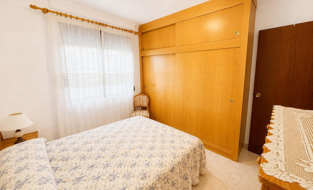 Herverkoop - Bungalow - Gelijkvloers - Torrevieja - La Siesta - El Salado - Torreta