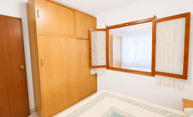 Herverkoop - Bungalow - Gelijkvloers - Torrevieja - La Siesta - El Salado - Torreta
