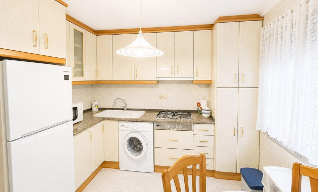 Herverkoop - Bungalow - Gelijkvloers - Torrevieja - La Siesta - El Salado - Torreta
