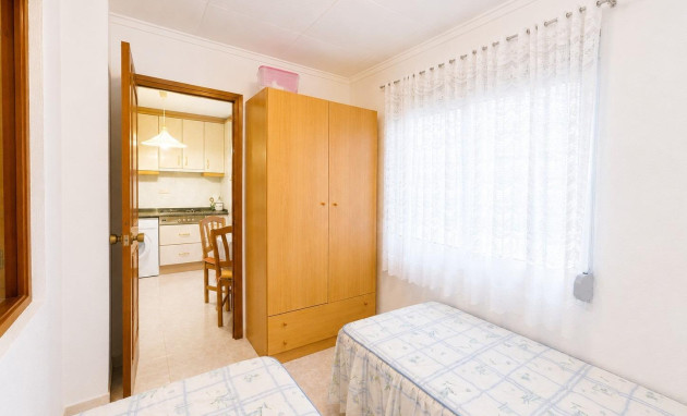 Herverkoop - Bungalow - Gelijkvloers - Torrevieja - La Siesta - El Salado - Torreta