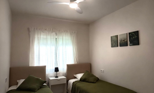 Herverkoop - Bungalow - Gelijkvloers - Orihuela Costa - La Regia