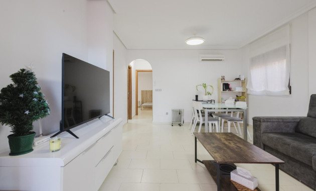 Herverkoop - Detached House / Villa - Torrevieja - Aguas Nuevas