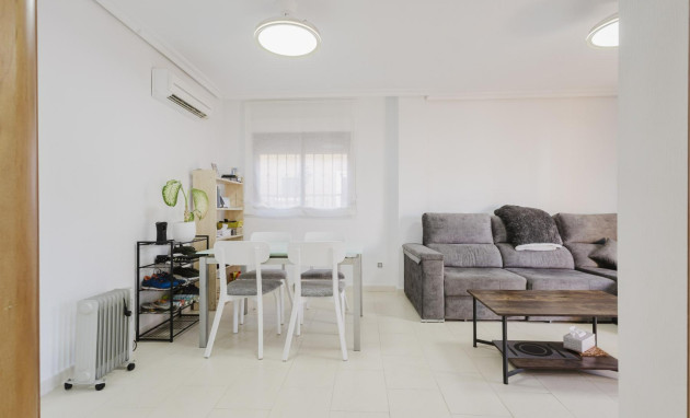 Herverkoop - Detached House / Villa - Torrevieja - Aguas Nuevas