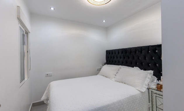 Herverkoop - Bungalow - Gelijkvloers - Torrevieja - Torretas