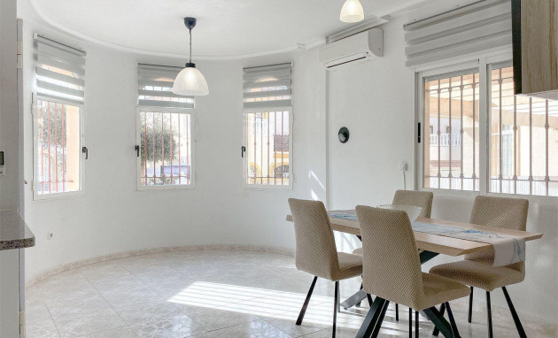 Herverkoop - Villa - Torrevieja - Cañada del Molino