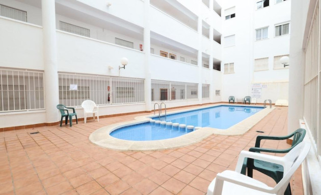 Herverkoop - Apartment - Torrevieja - Parque de las Naciones