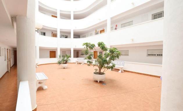 Herverkoop - Apartment - Torrevieja - Parque de las Naciones