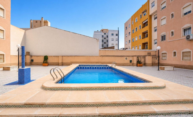 Herverkoop - Apartment - Torrevieja - Centro