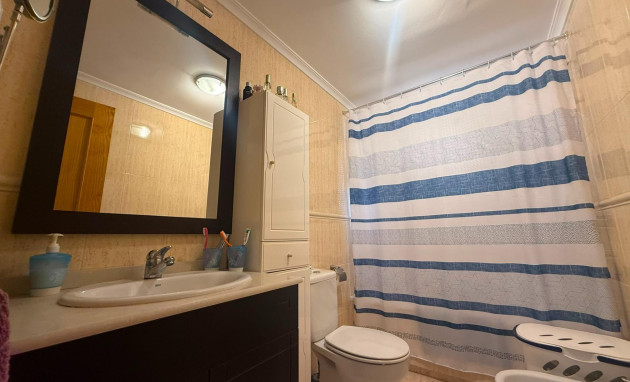 Herverkoop - Apartment - Torrevieja - La Mata pueblo
