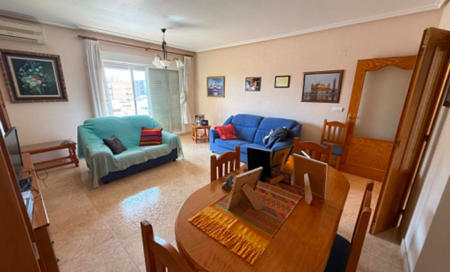 Herverkoop - Apartment - Almoradí