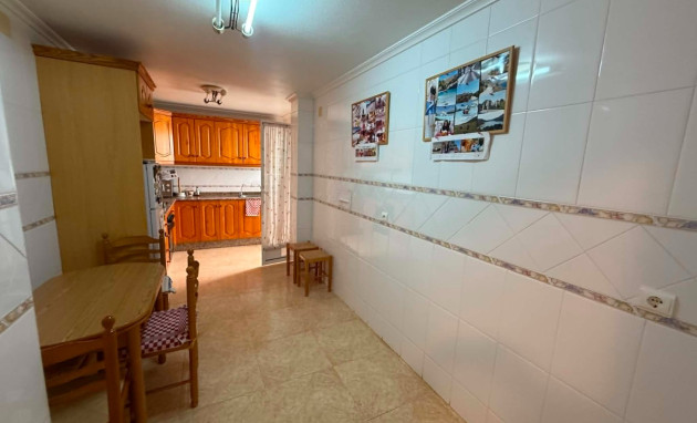Herverkoop - Apartment - Almoradí