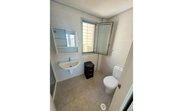 Herverkoop - Terraced house - Torrevieja - Miramar - Torre del Moro