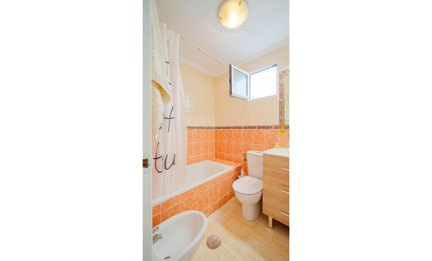 Herverkoop - Apartment - Torrevieja - Parque de las Naciones
