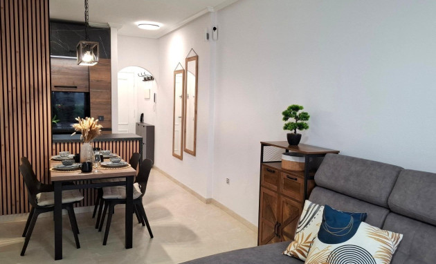 Herverkoop - Apartment - Torrevieja - Playa de los locos