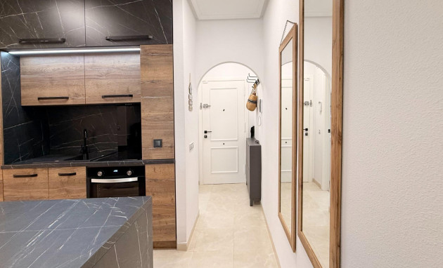 Herverkoop - Apartment - Torrevieja - Playa de los locos