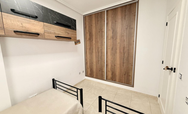 Herverkoop - Apartment - Torrevieja - Playa de los locos